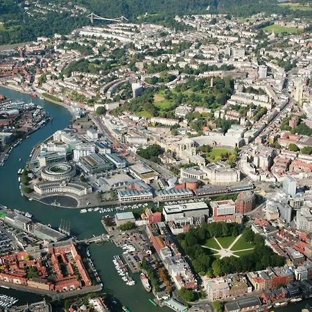 Popup 3* Bristol